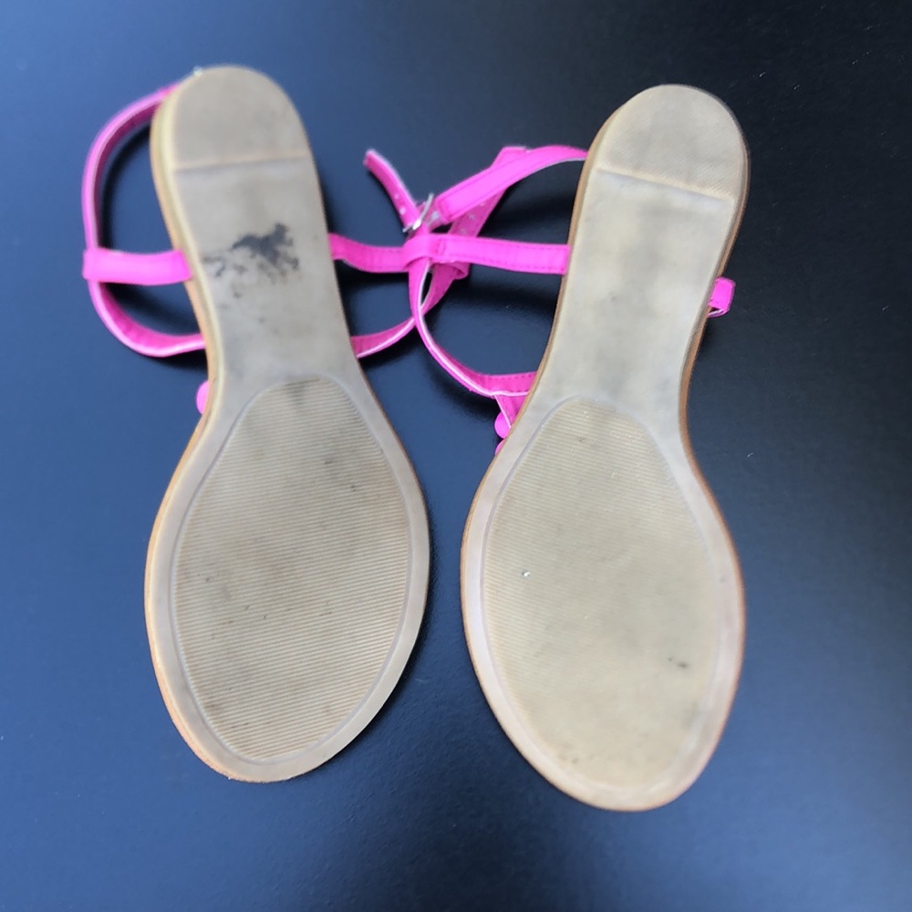 Sandals - Picture 2 of 4